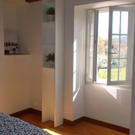 Maison Oilomokoenia 住宿加早餐酒店 *