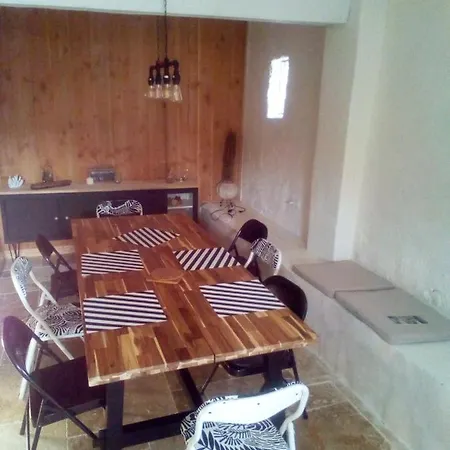 Maison Oilomokoenia
